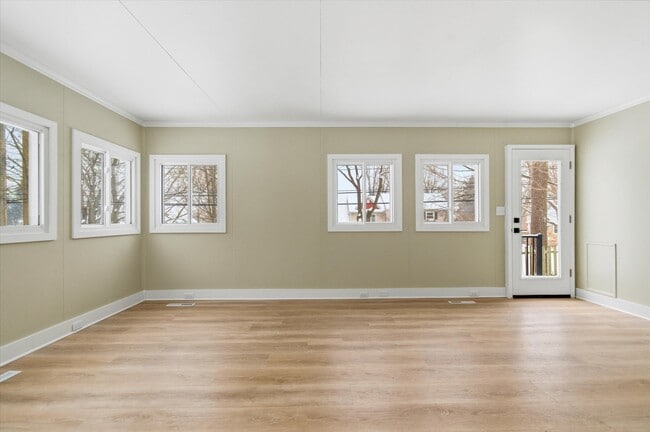 Photo - 2029 Ferdon Rd