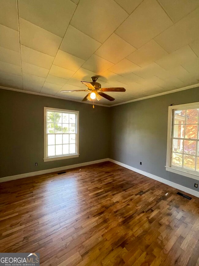 Photo - 209 West Dr