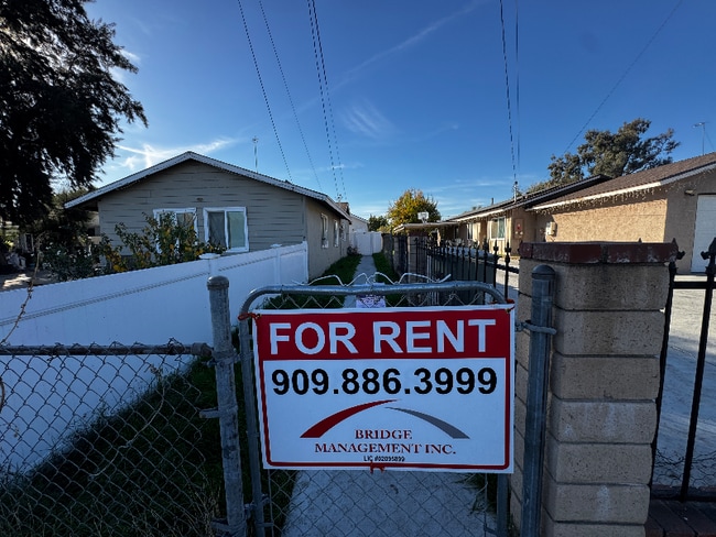 Photo - 1122 Magnolia Ave W