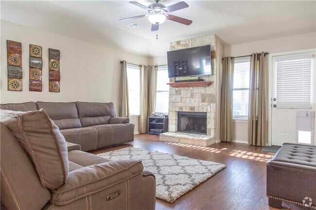 Building Photo - 1907 Ripple Creek Ct Rental