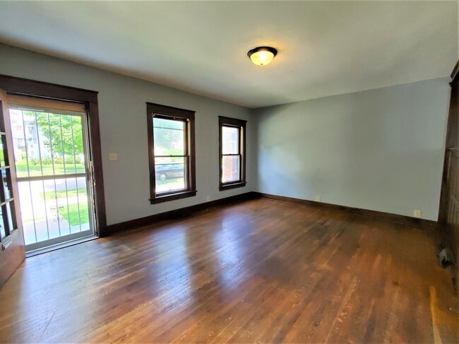 Photo - 809 W Wayne St