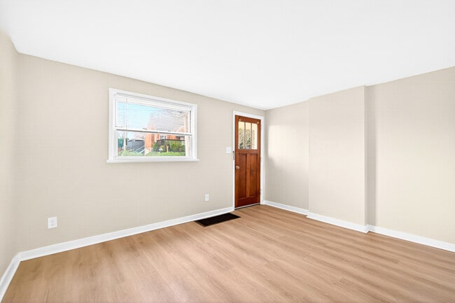 Photo - 627 2nd St Unit 625