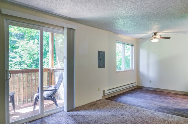 Photo - Maple Knoll Apartments