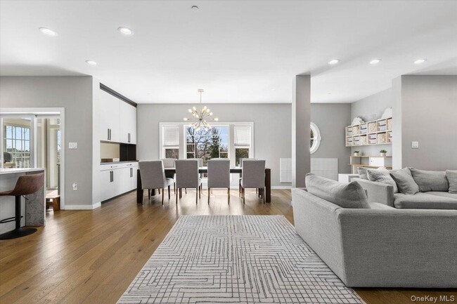 Photo - 73 Maple Ave