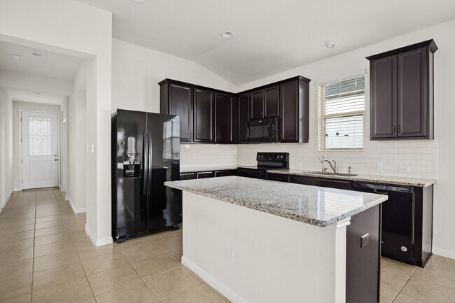 Photo - 19213 Quebrada Dr