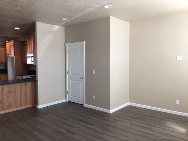 Photo - On cul de sac