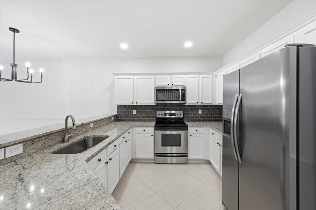 Photo - 13380 Georgian Ct