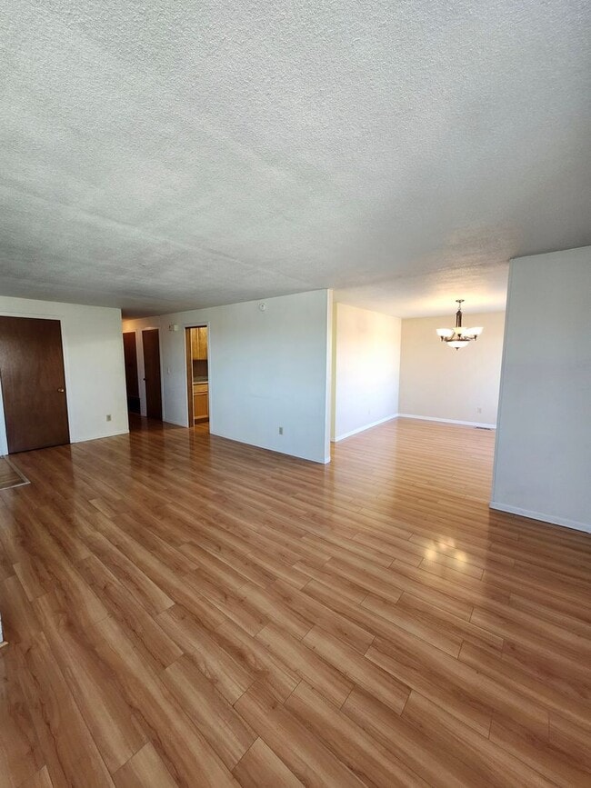 Photo - 2108 W 9th Pl