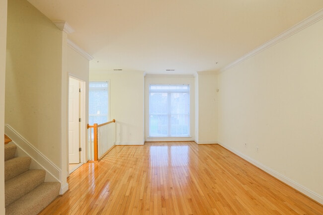 Photo - 803 McHenry St