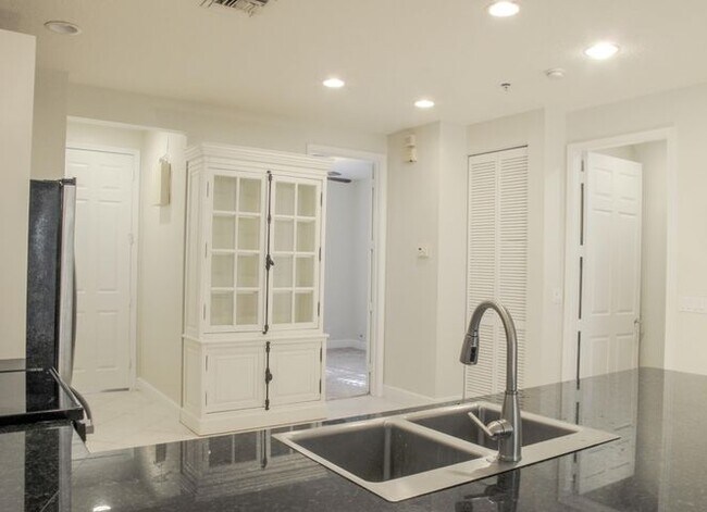 Photo - 124 Jesup Ln