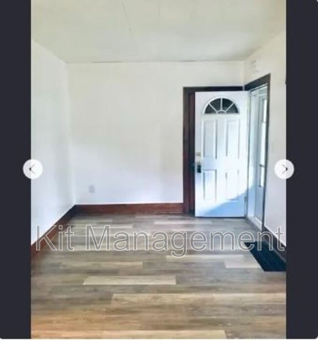 Photo - Charming 2-Bed Bungalow with Garage & Yard on Atlantic Ave – Toledo’s Best Value!