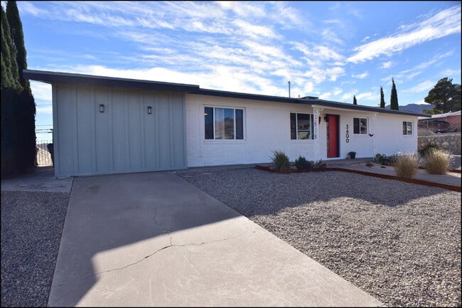 Photo - 3600 Volcanic Ave