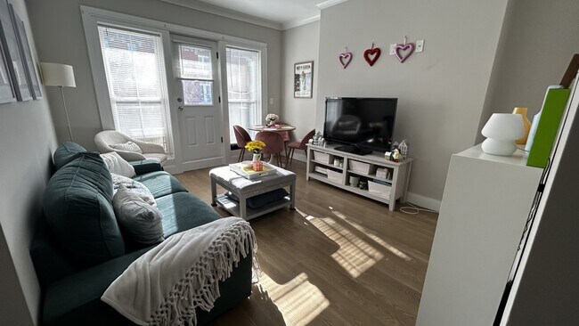 45 Englewood Ave Unit 1