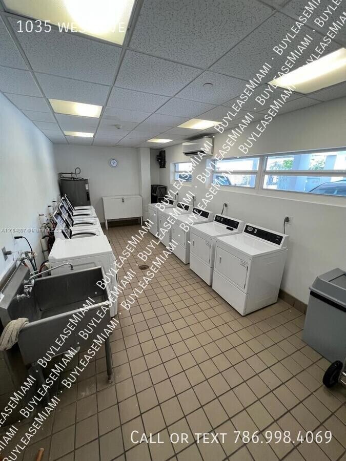 Photo - 1035 West Ave