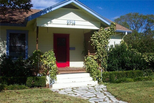 Photo - 2718 E 22nd St House