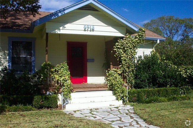 Building Photo - 2718 E 22nd St Rental