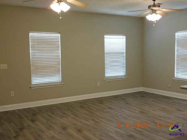 408 Club Villa Court