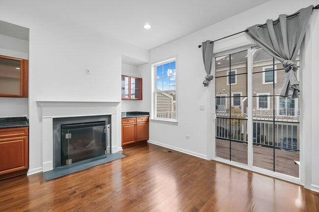 Photo - 205 Roosevelt Dr Unidad 205