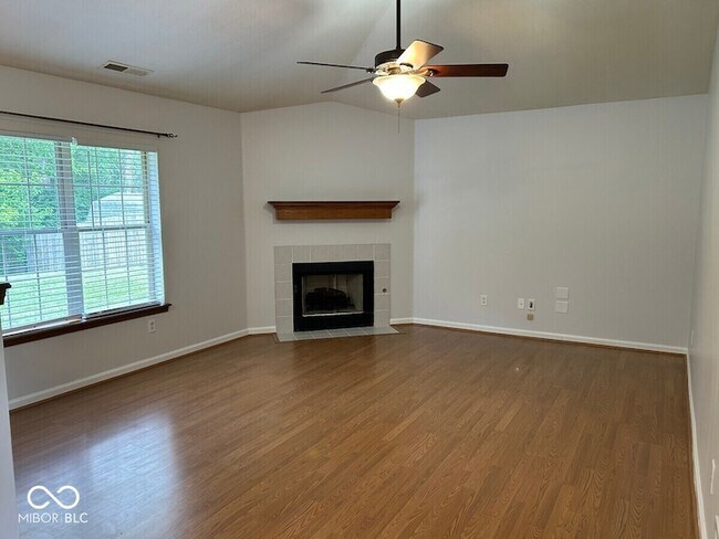 6438 Thistle Bend