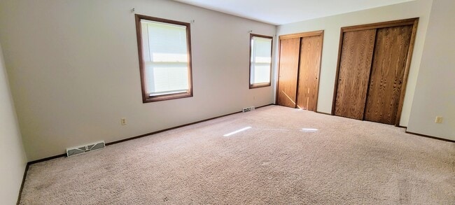 W156N10542 Jefferson Ln Unit W156N10542