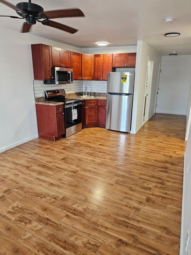 Building Photo - 5312 Wyalusing Ave Unit 2