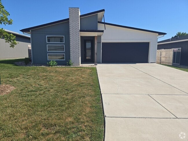 Building Photo - For Rent – 3 Bed | 2 Bath single family ho... Rental