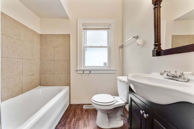 Photo - 3608 E 147th St Unit DN