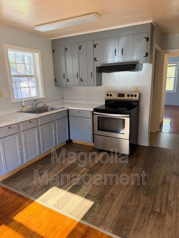 Photo - 1217 Oakridge Ave