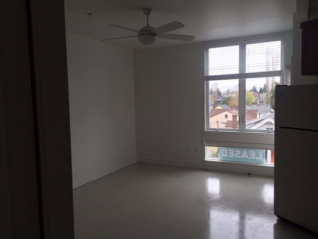 Photo - Ellis Flats