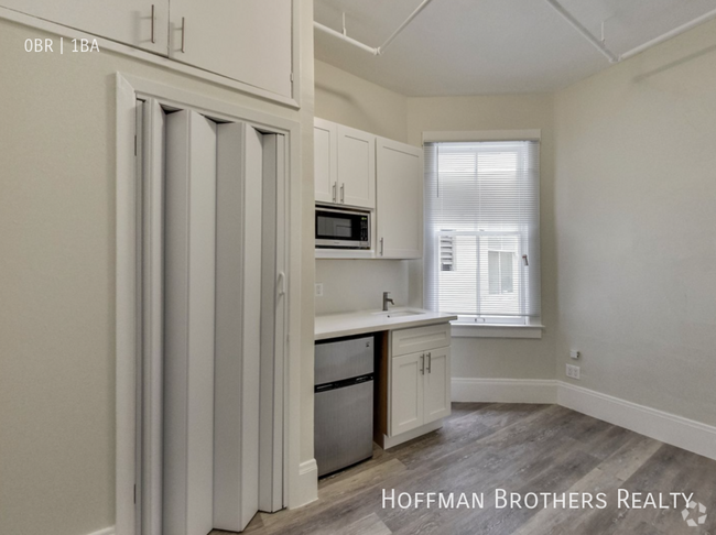 Building Photo - 124 Waverly Pl Unit 208 Rental