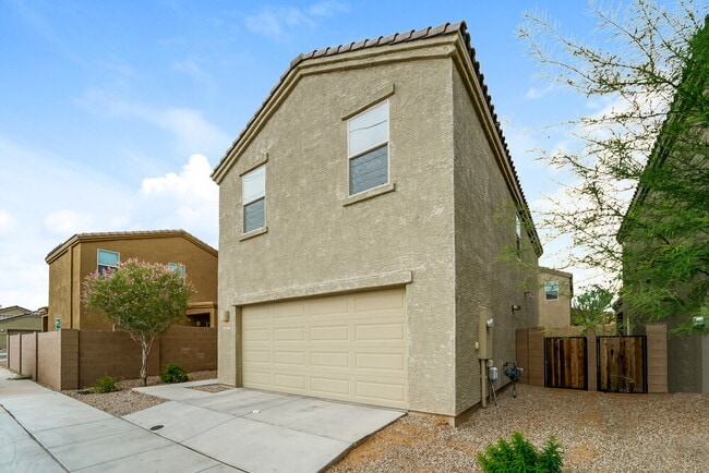 Photo - 7621 W Valencia Rd