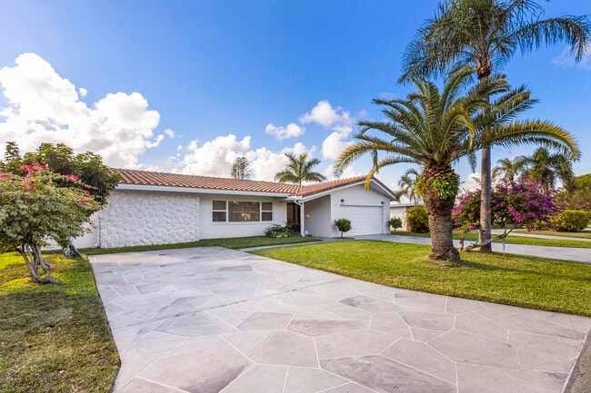 Photo - 4741 NE 29th Ave