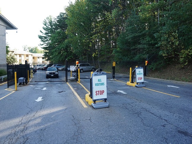 Photo - Calvert Hall Apartments