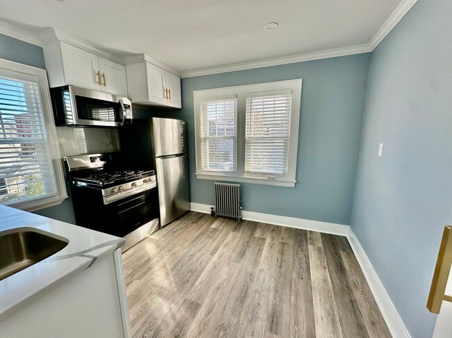 Photo - 10 Vernon Ave Unit 2