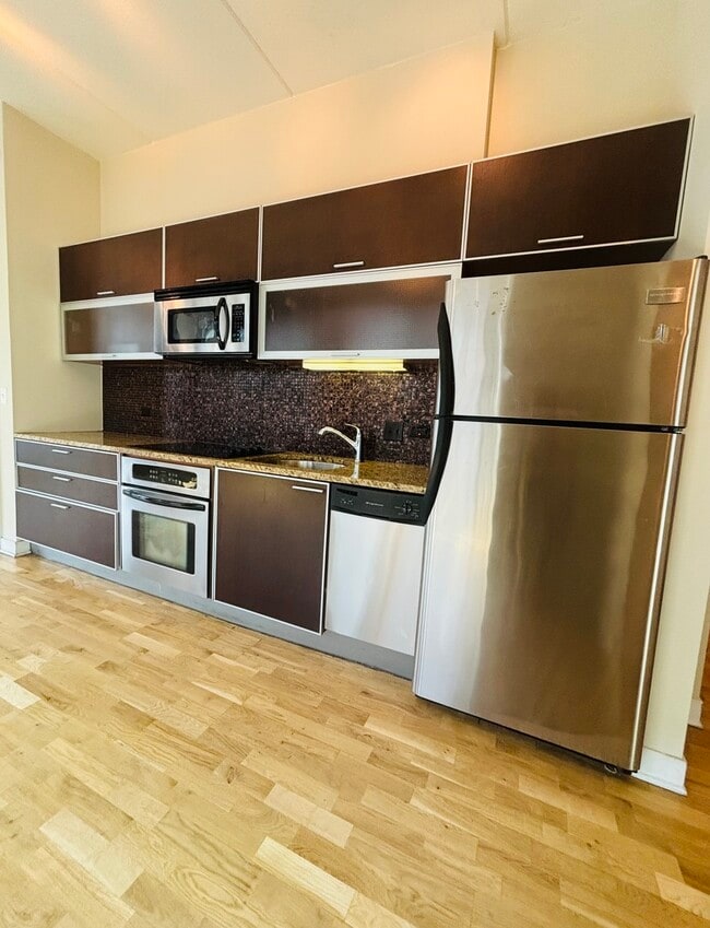 Photo - 660 W Wayman St Unit 204