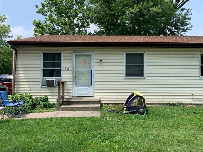 Building Photo - 805 Voris St Unit 1 Rental