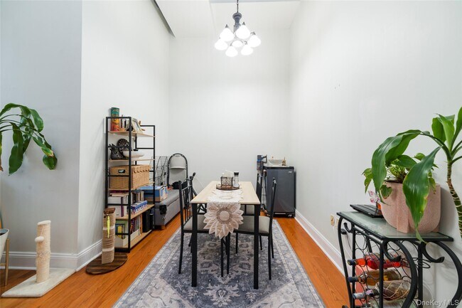 Photo - 25 Leroy Pl Unit 501