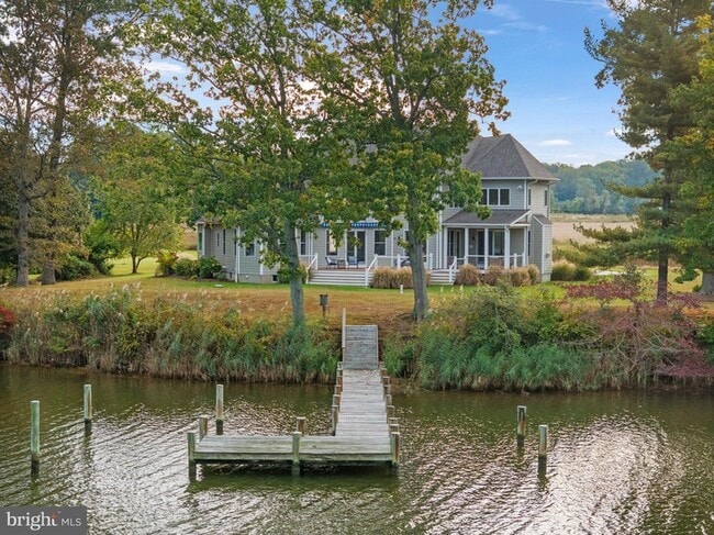 Photo - 1576 Bay Head Rd