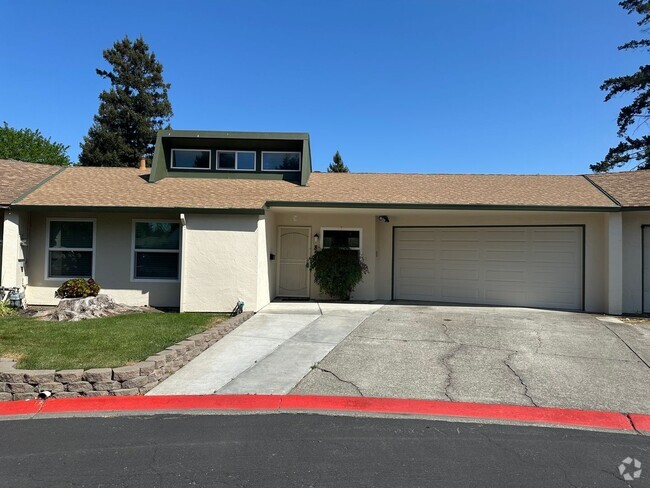 Building Photo - Cozy 3-Bed, 2-Bath Home in Lincoln Manor