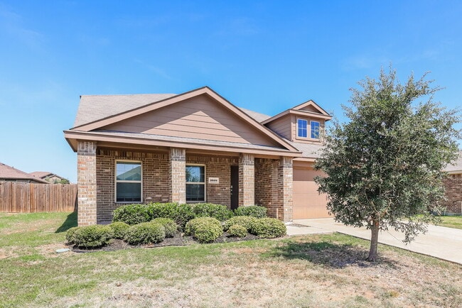 2609 Hutchins Dr