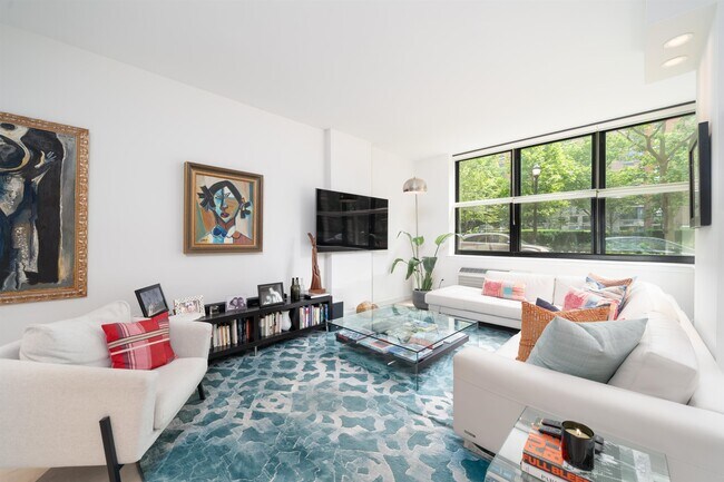 Photo - 2 Constitution Ct Unidad 103 Rental