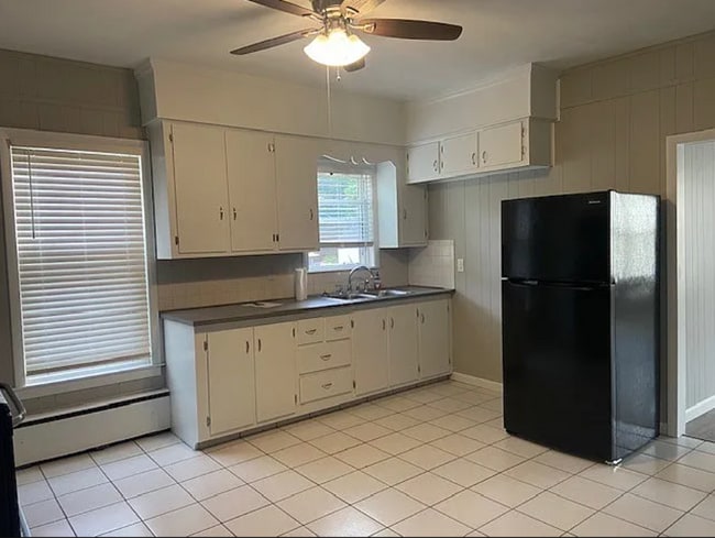 Kitchen - 32 Clyde St Unit 2nd Floor