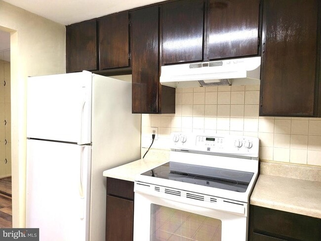 Photo - 9668 Brassie Way