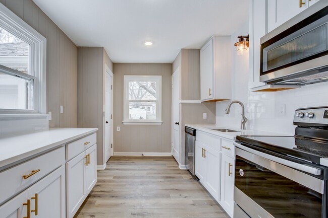 Photo - Updated 2 Bed, 1 Bath