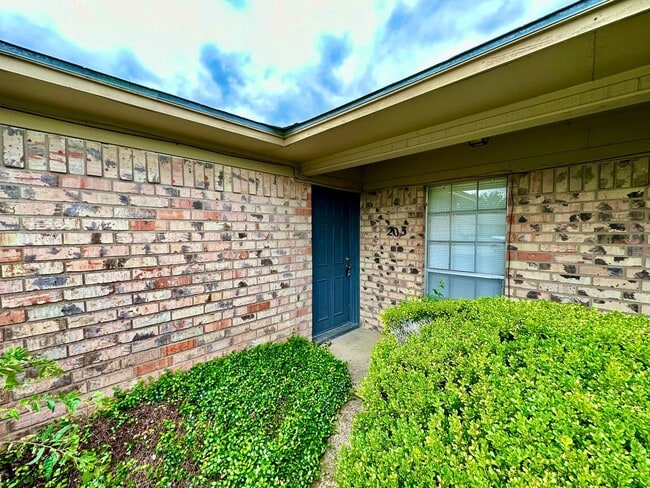 201-203 Gruver Circle