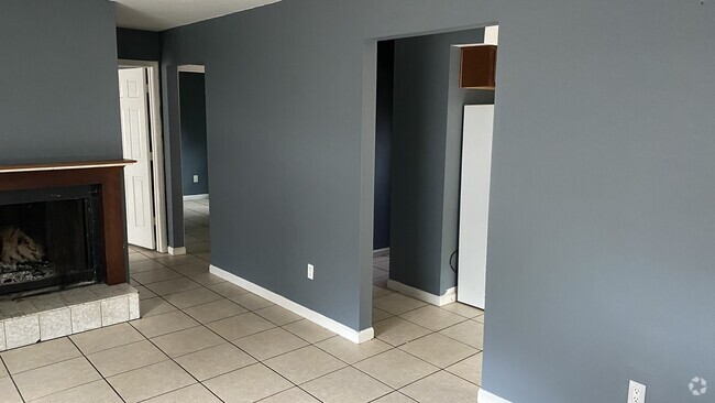 Building Photo - 1924 Nekoma Ct Unit 1926 Rental