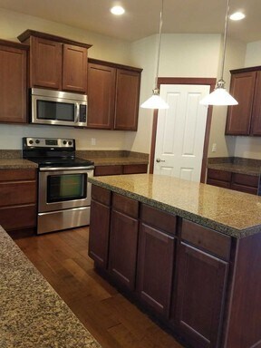 Photo - Coming for late month, move in in October!...