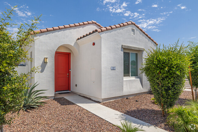 Villa-Style Apartment Entry - Abode At Litchfield Park Homes