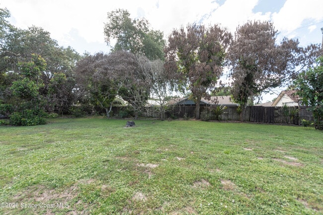 Photo - 1236 Buffing Cir SE