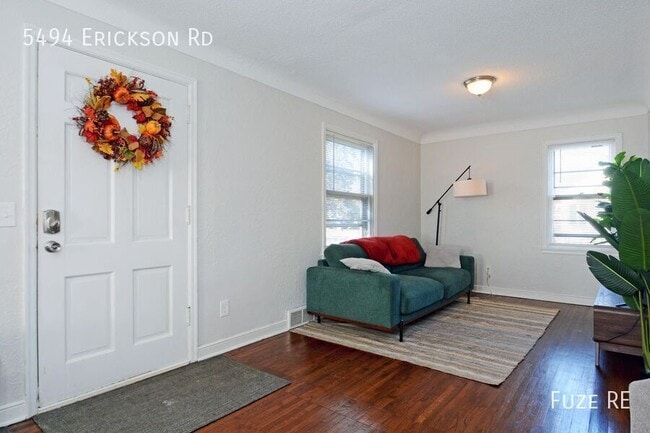 Photo - 5494 Erickson Rd
